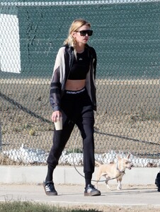stella-maxwell-out-with-her-dog-in-los-angeles-11-26-2023-2.jpg