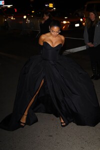 vanessa-hudgens-arrives-at-the-2023-cfda-fashion-awards-in-nyc-11-06-2023-1.jpg