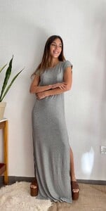 vestido_sonia_leonax_9_1634651049.thumb.jpeg.68f21e7ded533687d11d857a10abe959.jpeg