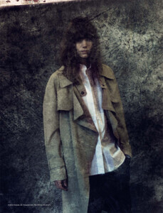 vogue-italia-12-2013_freja_by_roversi_(7).thumb.jpg.6cf2f0be01645e1ea3ed9819306a9265.jpg