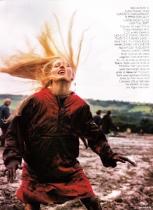 vogue_uk_dec_1998_24.thumb.jpg.e4c2b9a617ad38832cb1a1c01633d39d.jpg