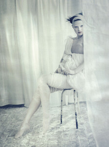 white_story_04.thumb.jpg.6c16f5c2ea7718f5f9e5c3f43edc4600.jpg