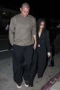 zoe-kravitz-and-channing-tatum-leaves-mastro-s-restaurant-in-los-angeles-11-21-2023-4.jpg