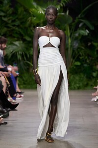 00005-michael-kors-spring-2023-ready-to-wear-credit-gorunway.thumb.jpg.de79d963d71837710c3cba3dea0096e1.jpg