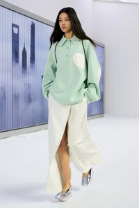 00009-shang-xia-spring-2023-ready-to-wear-credit-gorunway.thumb.jpg.99ef6ef2968cab629082198f8c08ea26.jpg