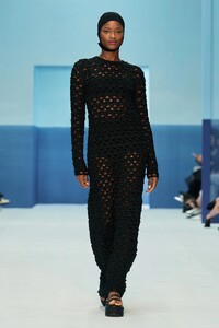 00041-max-mara-spring-2023-ready-to-wear-credit-gorunway.thumb.jpg.d988a6b34f16cf1fbc65ff64b124dab7.jpg