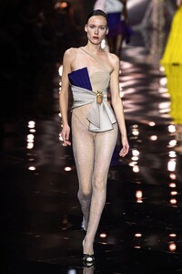 00050-roberto-cavalli-spring-2023-ready-to-wear-credit-gorunway.thumb.jpg.da3b34003904bcb7bf86c058a972b608.jpg