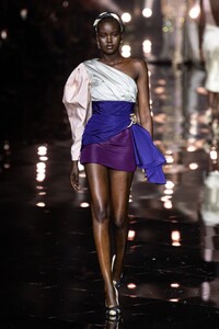 00051-roberto-cavalli-spring-2023-ready-to-wear-credit-gorunway.thumb.jpg.5849d46bc9b0f9845fa5f9e1496f4ebb.jpg