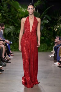 00065-michael-kors-spring-2023-ready-to-wear-credit-gorunway.thumb.jpg.3a6bc77cb1ebf1ddeb6c568777bf6cc9.jpg