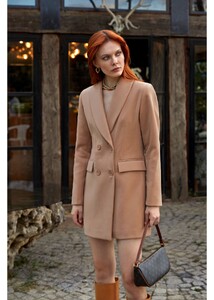 0037929_sal-yaka-kase-ceket-camel.thumb.jpg.5de9fa2d0d8514bccc45bec376145bb8.jpg