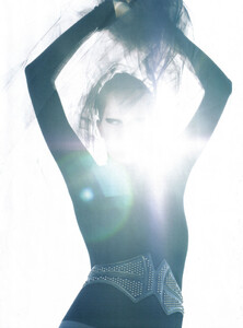 19084_Beauty_326_123_29lo.thumb.jpg.fd220bead5baf2dbbf97701a8e231d7e.jpg