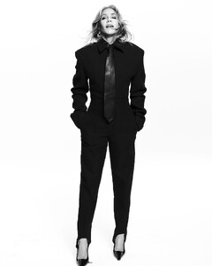 2023CRFashionBook-0006.jpg