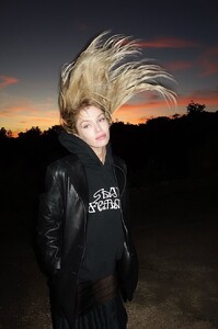 [2023.12.10] stellamaxwell_409174481_2482439331942760_6581128583293763934_n.jpg