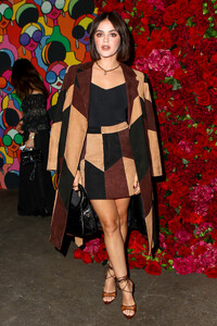 236677794_mega785938_lucy_hale_020.jpg