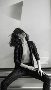 9cec67a4ly1goh7598n1dj20hs0vktrb.jpg