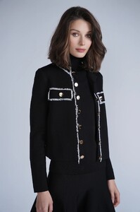 Aleezaparis6490a0bb03a920601924976490a0bb03a99.6490a0bb03a99.jpg