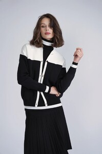 Aleezaparis6490bb48b4b709526918786490bb48b4b79.6490bb48b4b79.jpg