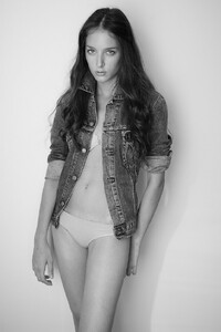 Anita Badea anita-badea-318439-fit.jpg