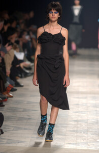 BernhardWillhelm2002WomenRTW10.thumb.jpg.3ec1c5bf9c066b7bcf3a87f40c19cb40.jpg