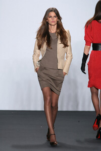 BillBlass2006WomenRTW19.thumb.jpg.02218959cd5f3291d09b8d6087b29263.jpg