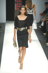 Borbonese2006WomenRTW107.thumb.jpg.41e86a60933d98f57d1eb18da030a97c.jpg