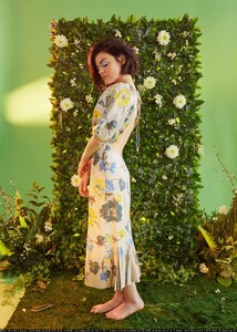 BustleLHFR011.jpg