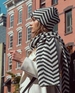 CHEVRON_SCARF_1_3000x.jpg