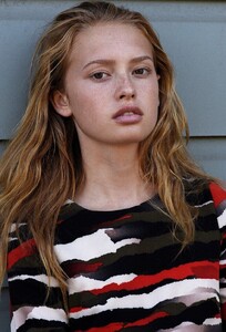 Cari Flowers 546A3-D0DF-8768-A3F1-8FF0ACF7B6A2.jpeg