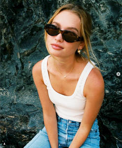 Cari Flowers Screenshot 2023-12-14 at 11-48-55 Cari Flowers (@cariflowers) • Instagram photos and videos.png