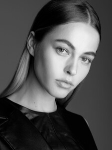 Caroline Kelley - The Lions Management • Chama 1701189145-404fb2847f3c49deba3f18e49e2b0476.jpg