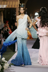 ChristianDior2007HauteCouture87.thumb.jpg.a001c62e418f5527a00208ed9cadc794.jpg