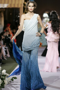 ChristianDior2007HauteCouture88.thumb.jpg.47d003540db59b6b926b11f69d2fc698.jpg