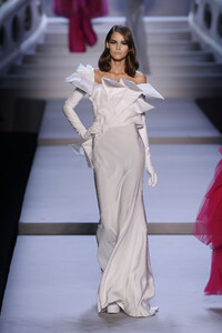 ChristianDior2007WomenRTW218.thumb.jpg.79cb7eba817b4ddb5e95b2c7121d6af7.jpg