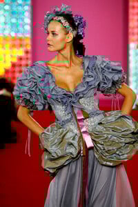 ChristianLacroix2008HauteCouture202.thumb.jpg.7132c37f80dc8cffa589a5c28a3b77c7.jpg