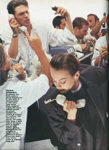 Dana-Douglas-Unknown-ELLE-Italia-September-1994-Buoni-Investimenti-ph.Eddy-Kohli_09.jpg.b186a85e3424c2ef128e51c8eb17a5b9.jpg