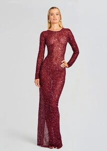 Ecommerce_Crop-23-11-15_HEIDIDRESS_MERLOT__2840_ECOMM.jpg