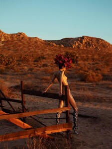 Editorial-ArtofMelancholyVogueNipponMarch08SolveSundsboHQviaartcommercevianothingless@tFS7.thumb.jpg.efdad10e78ef5f0d9c74cf7f1a9056e7.jpg