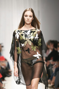 Fisico2006WomenRTW80.thumb.jpg.6691286a79d09affaf313e901252a19d.jpg