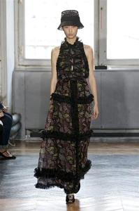 Giambattista-Valli-Ready-To-Wear-Spring-Summer-2020-Fashion-Show-Runway-0055-1.thumb.webp.1749bb3460ab6b88ca2e75be85e588d8.webp