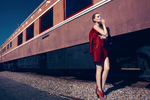 Guinevere-Van-Seenus-by-Camilla-Akrans-Journey-04.thumb.jpg.35378c07b97d9619a4acd1283e71dcbc.jpg