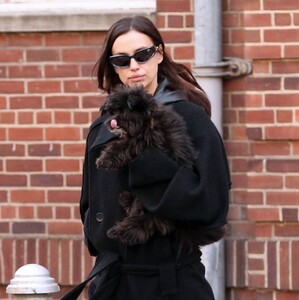 Irina-Shayk---Wearing-black-coat-with-boots-in-New-York-02.jpg
