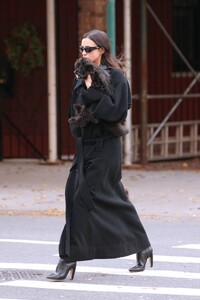 Irina-Shayk---Wearing-black-coat-with-boots-in-New-York-06.jpg