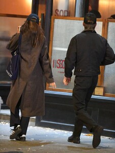 Kaia-Gerber---With-Austin-Butler-spotted-at-I-Sodi-for-dinner-in-New-York-City-33.jpg