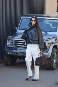 Kendall-Jenner---With-Fai-Khadra-on-Melrose-Place-in-West-Hollywood-24.jpg