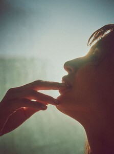 Kenzafourati_thomasnorthcut(46).thumb.jpg.978aca137bb6efbfbda46431ef3187d7.jpg