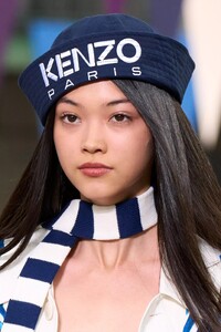KenzomclpS23023.thumb.jpg.65b63a3fbdaaf3eb53cd9de62885fd9e.jpg