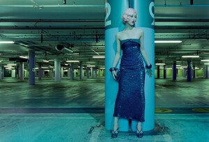 LiuWen-VogueItaliaMarch2011-4.thumb.jpg.338719d7a2730f54bb65e37919e0f51b.jpg