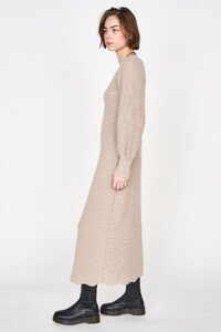 MIRTH_AW23_BellagioKnitDressinTaupe_4.jpg