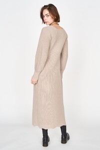 MIRTH_AW23_BellagioKnitDressinTaupe_5.jpg