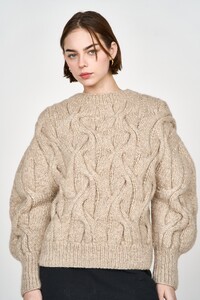 MIRTH_AW23_HandknitCortinaCablePulloverinCamel_8.jpg